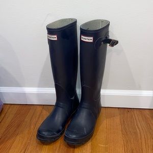 Original Tall Dark Blue Hunter Boots, US6